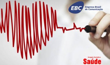 Oftalmologistas oferecem orientação online sobre retinopatia diabética