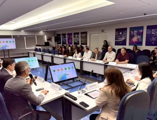 Projeto para instalação de 40 usinas solares em escolas do litoral paulista é apresentado ao Governo de São Paulo pela Neoenergia Elektro.